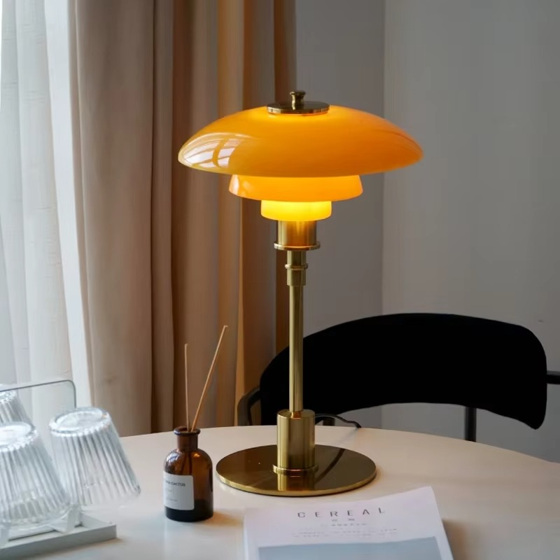 Lampy stołowe
