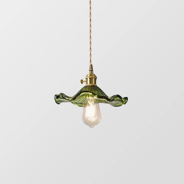 Stylowa lampa w kształcie kwiatu hibiskusa