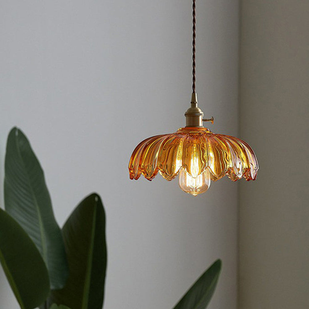 Szklana lampa wisząca w stylu rocznik