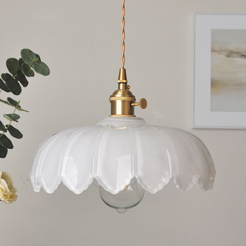 Szklana lampa wisząca w stylu rocznik
