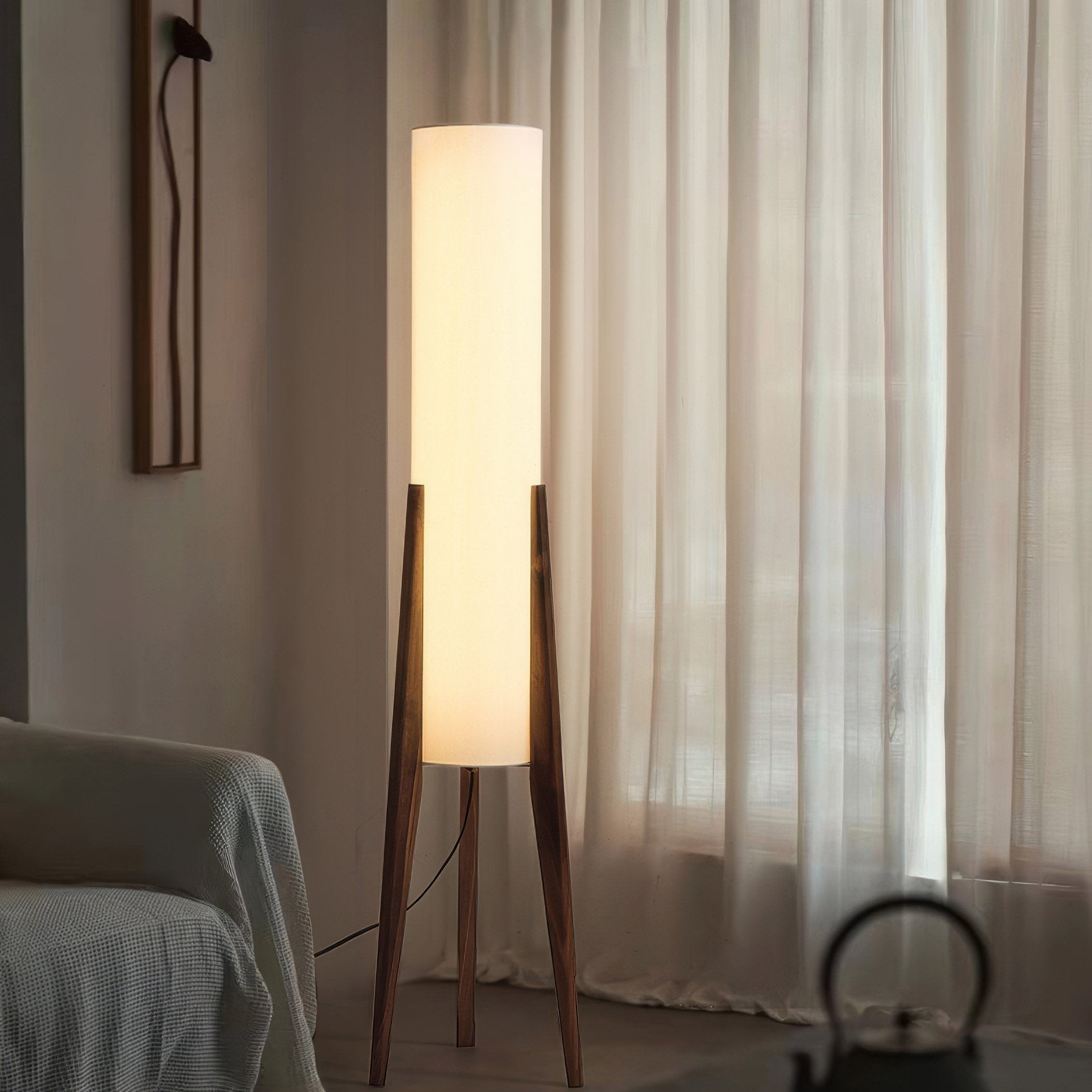 Lampa podłogowa z litego drewna orzechowego Lampa artystyczna