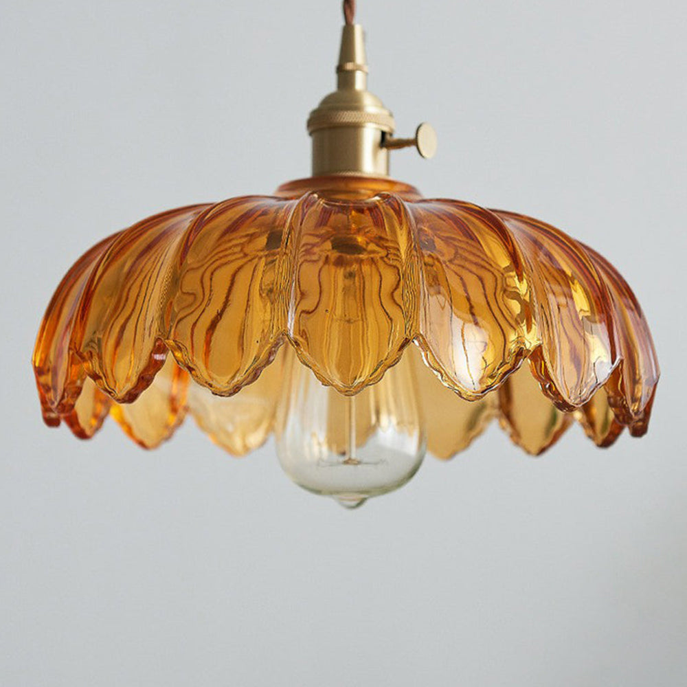 Szklana lampa wisząca w stylu rocznik