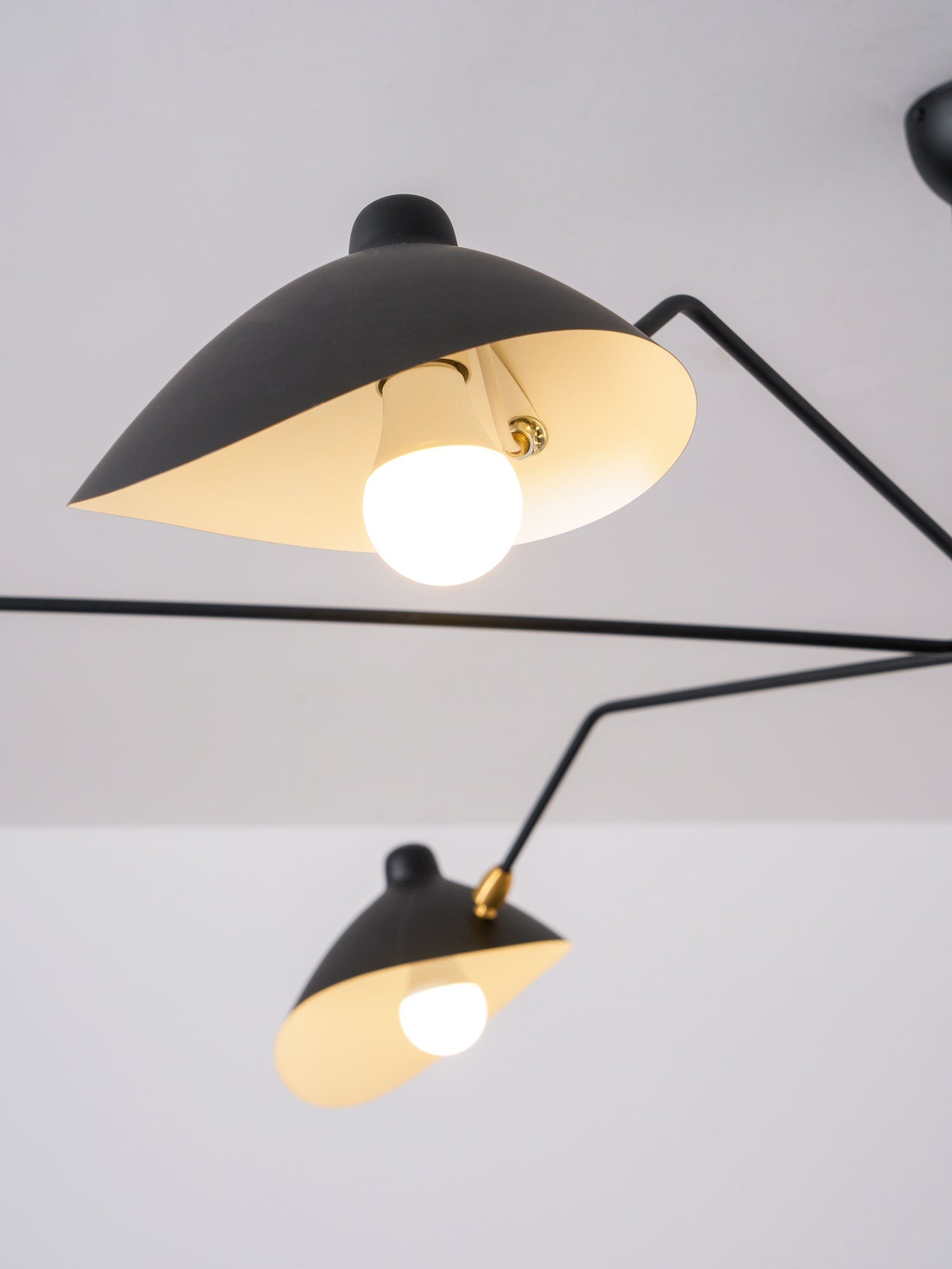Lampa sufitowa Serge Mouille