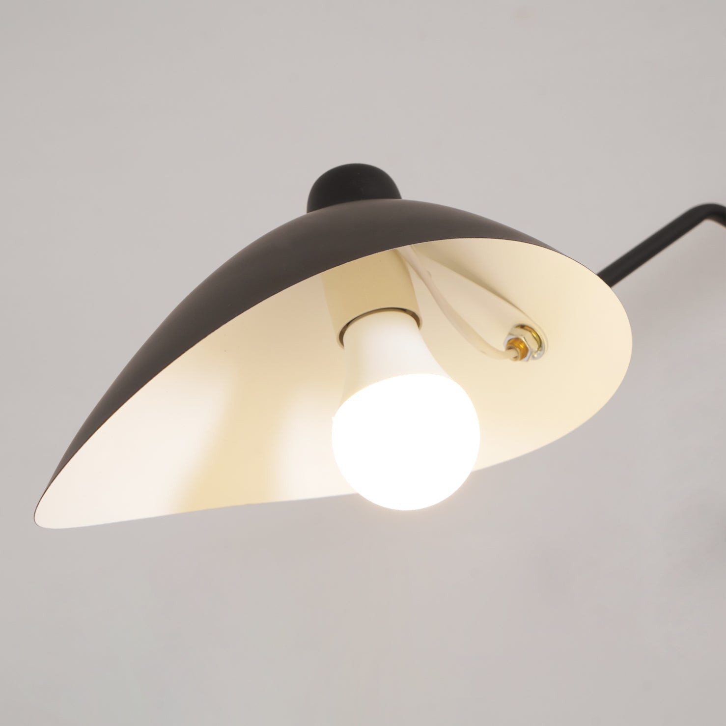 Lampa sufitowa Serge Mouille