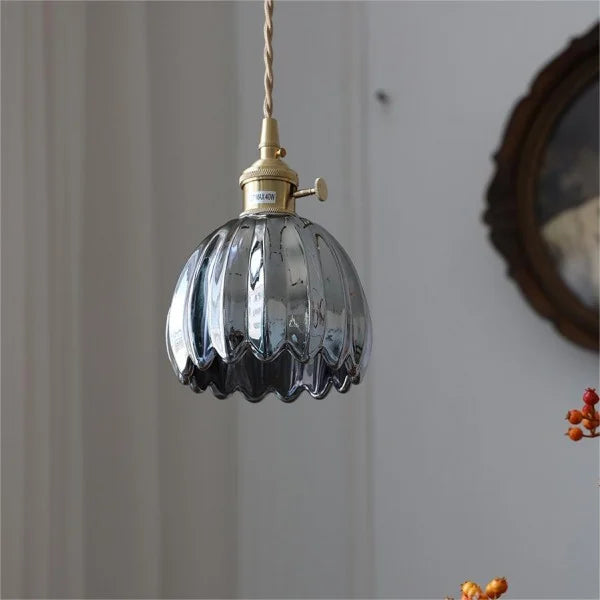 Japońska retro szklana lampa wisząca w kształcie kwiatu